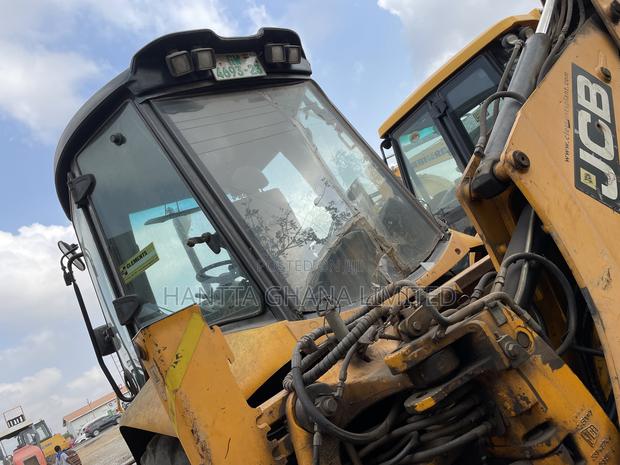 JCB Backhoe Loader for Sale · Photo 4