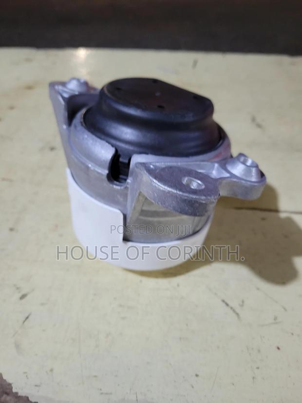 Engine Seat (Right) - Mercedes C-Class W205, E-Class W213, Cls, GLC photo 3