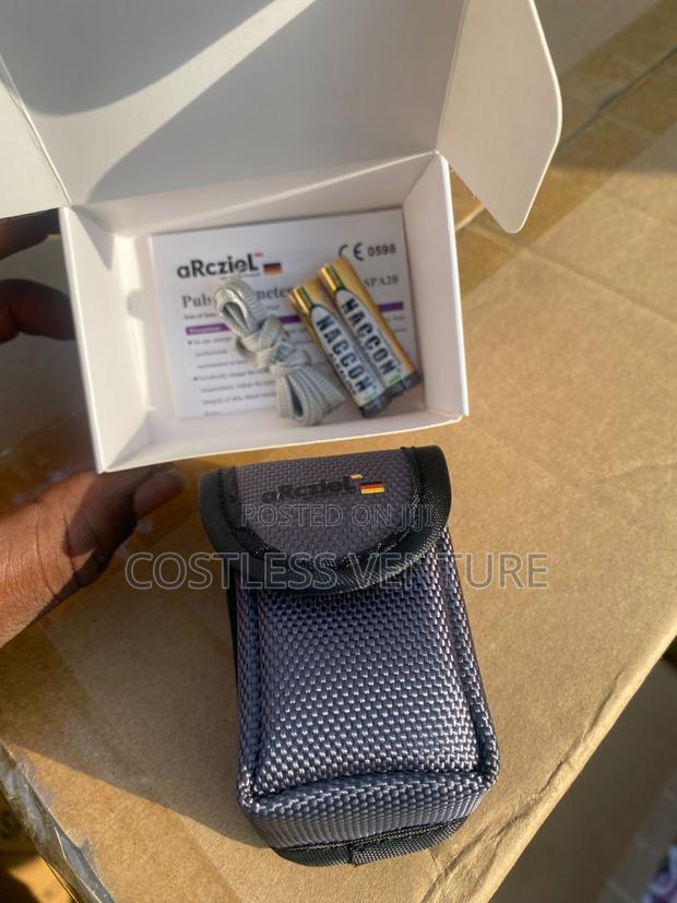 Arcziel Fingertip Pulse Oximeter Black photo 3