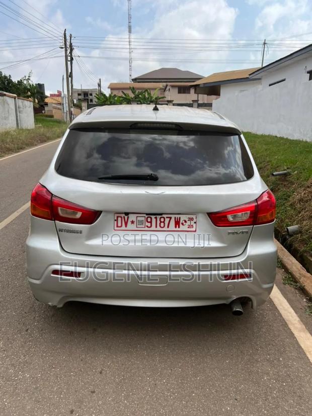 Mitsubishi Outlander 2013 Silver