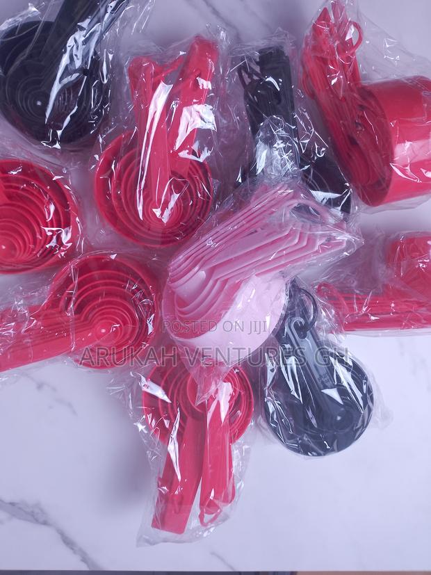 Measuring Cups And Spoons · Photo 3