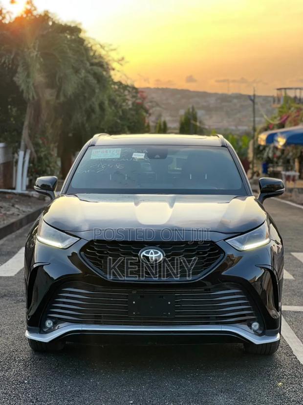 Toyota Highlander 2022 Black
