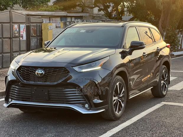 Toyota Highlander 2022 Black