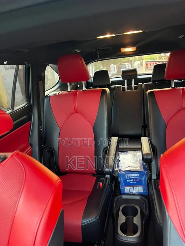 Toyota Highlander 2022 Black