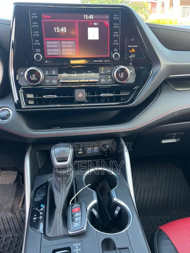 Toyota Highlander 2022 Black