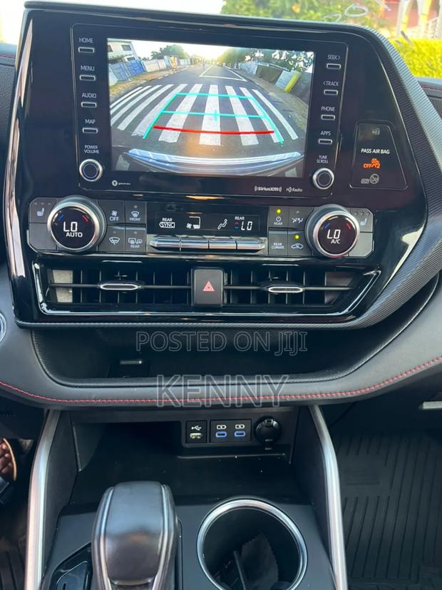 Toyota Highlander 2022 Black