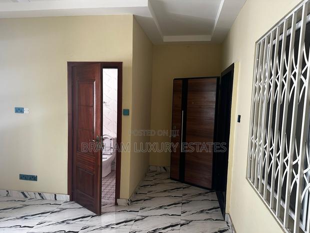 3bdrm Apartment in Braham Luxury, Tseaddo for rent · Photo 3