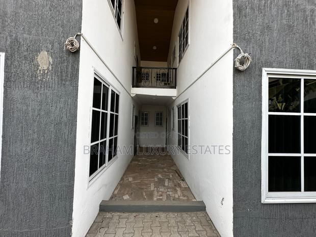 3bdrm Apartment in Braham Luxury, Tseaddo for rent · Photo 2