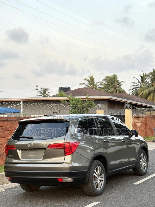 Honda Pilot EX AWD 2018 Gray