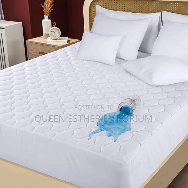 Waterproof Mattress Cover · Photo 2