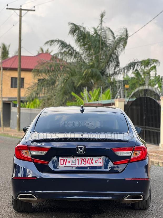 Honda Accord Touring 2018 Black photo 7