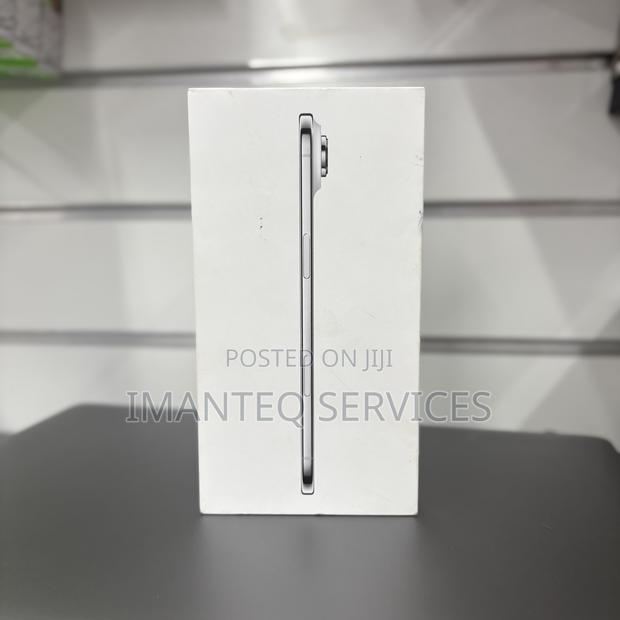 New Apple iPhone Air 256 GB White
