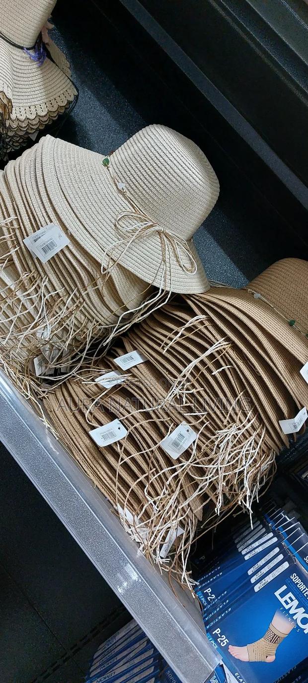 Beach and Fashion Hats Bulk Sale photo 3