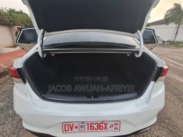 Hyundai Sonata SE 2018 White