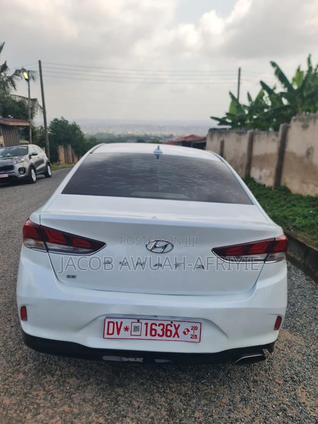 Hyundai Sonata SE 2018 White