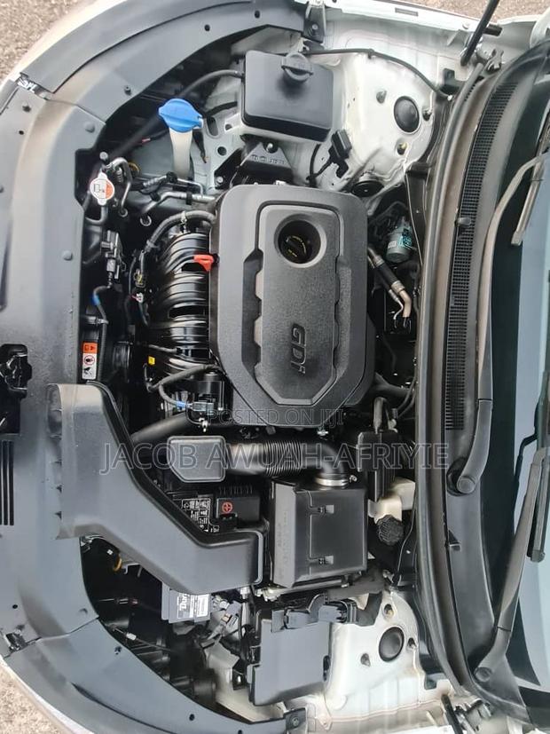 Hyundai Sonata SE 2018 White