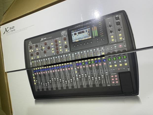 Behringer X32 Digital Mixer photo 5