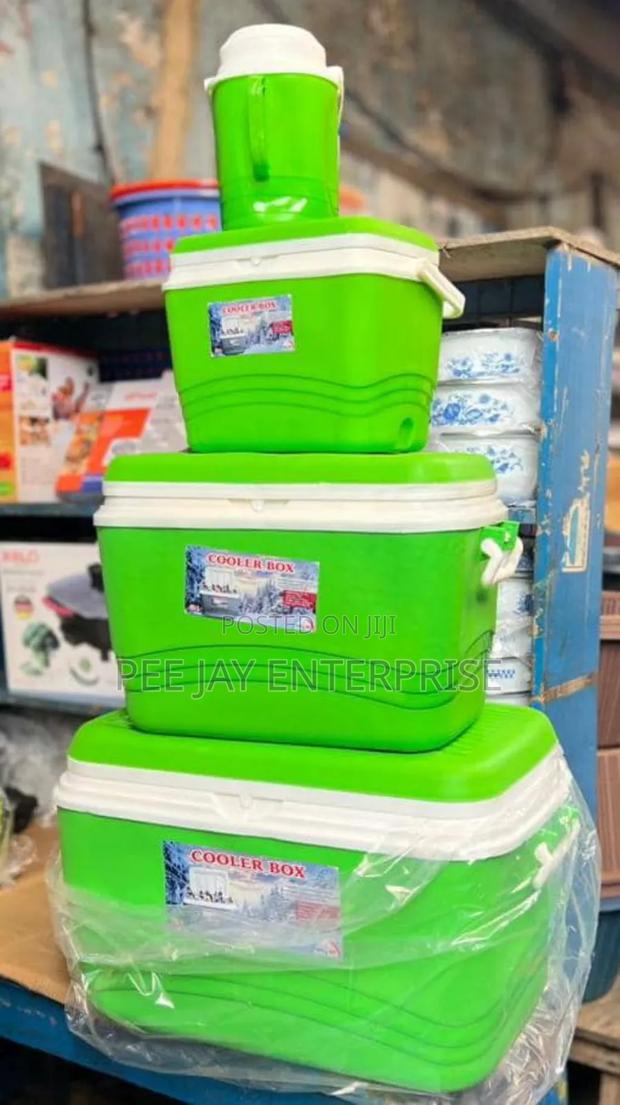 Sq Professional Ice Chest Cooler Boxes.