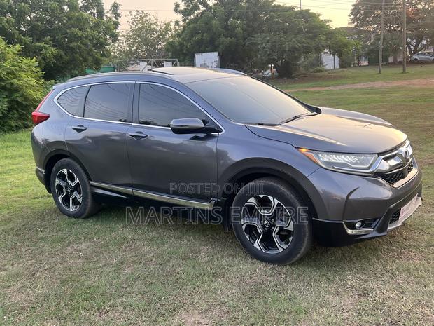 Honda CR-V Touring AWD 2018 Gray