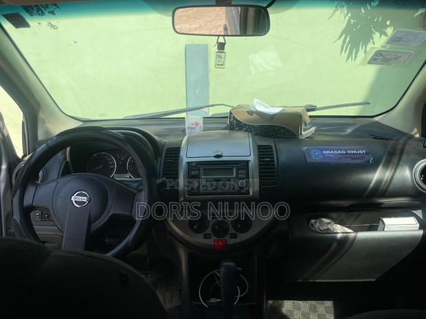 Nissan Note 1.6 Petrol 2010 Silver