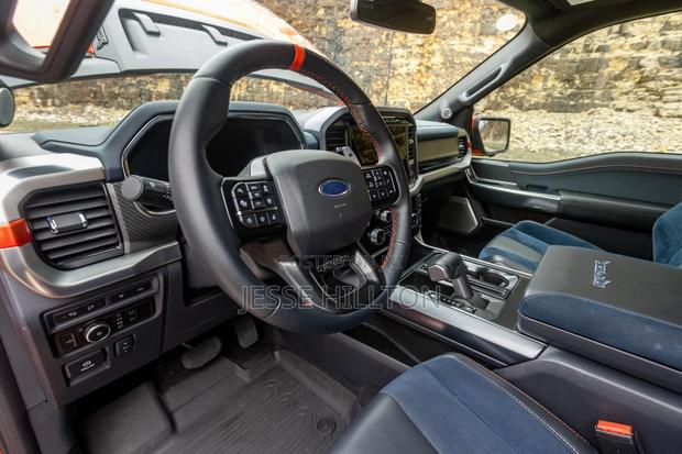 Ford F-150 Raptor 2023 Gray