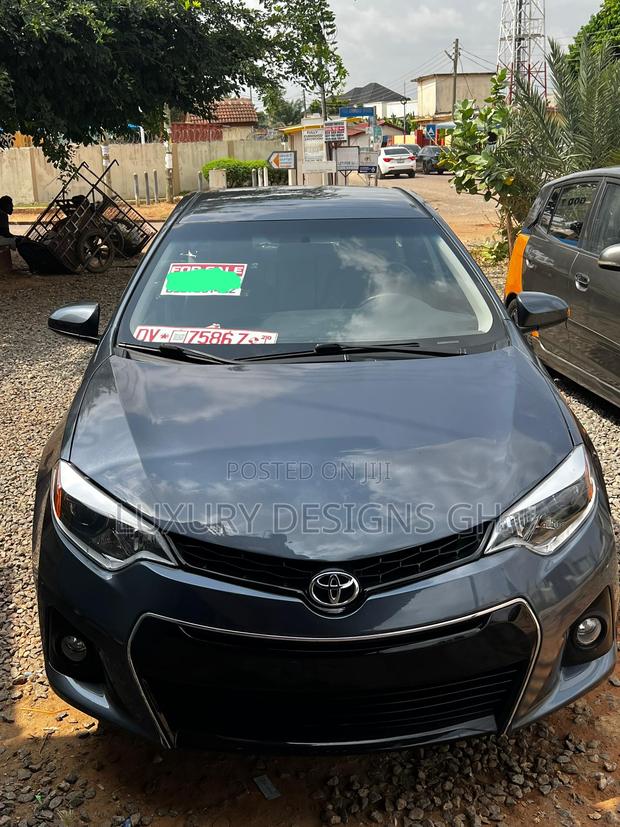 Toyota Corolla 2016 Gray
