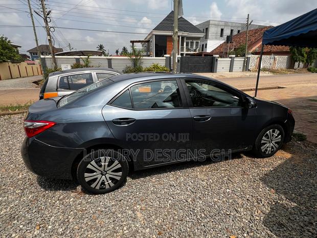 Toyota Corolla 2016 Gray photo 5