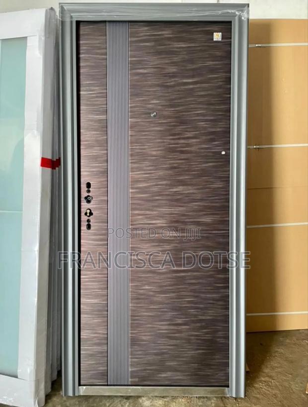 Smooth Door Paladin Single