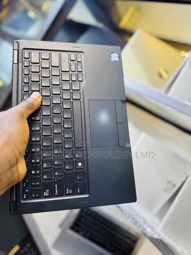 Laptop Dell Latitude 7390 8GB Intel Core i5 SSD 256GB photo 7