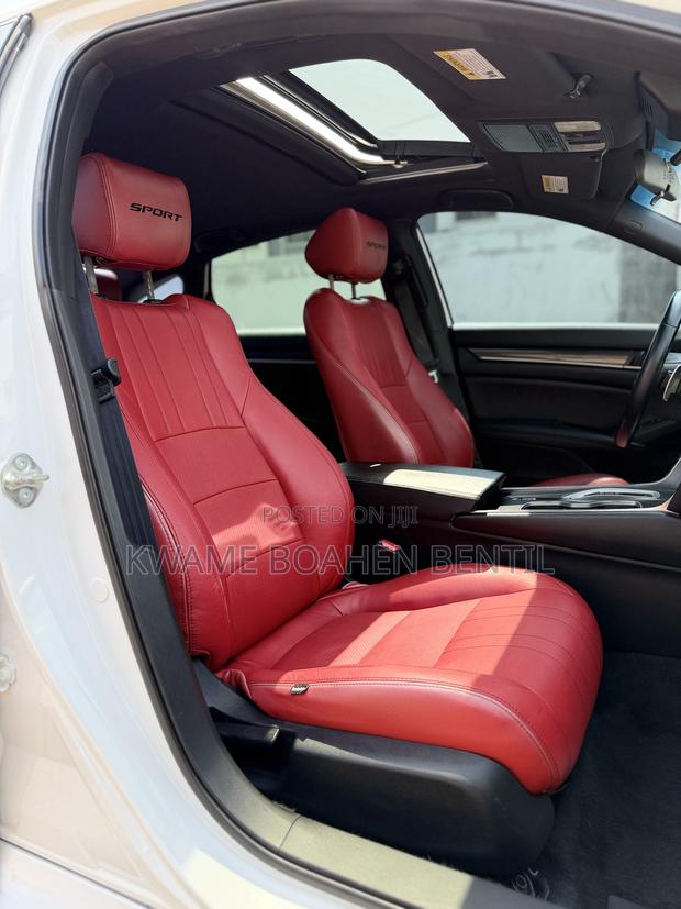 Honda Accord Sport (2.0L 4cyl Turbo 10A) 2019 White