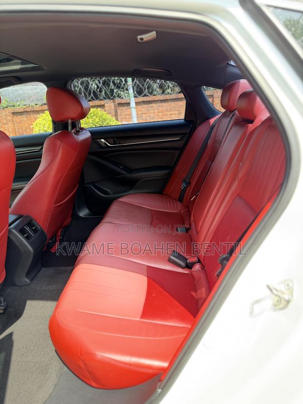 Honda Accord Sport (2.0L 4cyl Turbo 10A) 2019 White