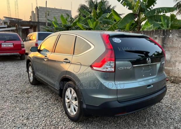 Honda CR-V EX 4dr SUV AWD (2.4L 4cyl 5A) 2013 Green · Photo 2