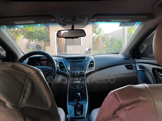 Hyundai Elantra Limited 4dr Sedan (1.8L 4cyl 6A) 2014 Blue