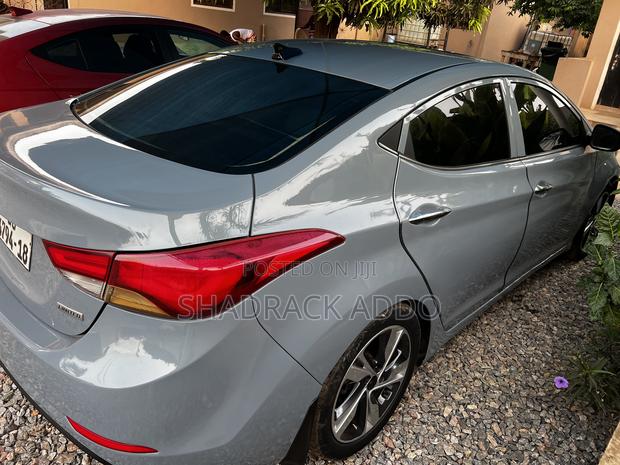 Hyundai Elantra Limited 4dr Sedan (1.8L 4cyl 6A) 2014 Blue