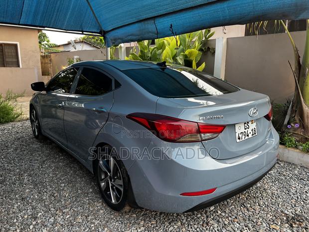 Hyundai Elantra Limited 4dr Sedan (1.8L 4cyl 6A) 2014 Blue