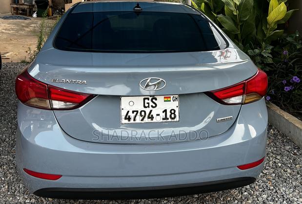 Hyundai Elantra Limited 4dr Sedan (1.8L 4cyl 6A) 2014 Blue