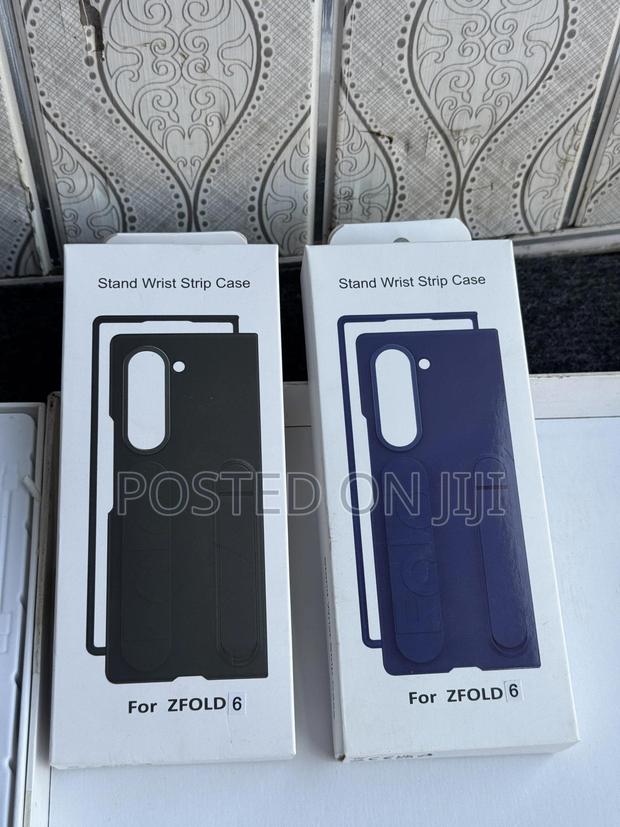 Z Fold 6/7 Kickstand Silicone · Photo 4