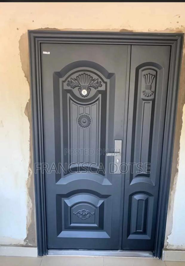 Affordable Sed One And Half Door Complete