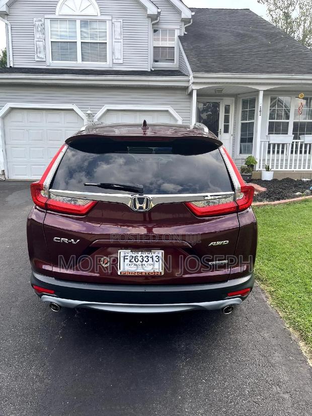 Honda CR-V Touring AWD 2018 Red