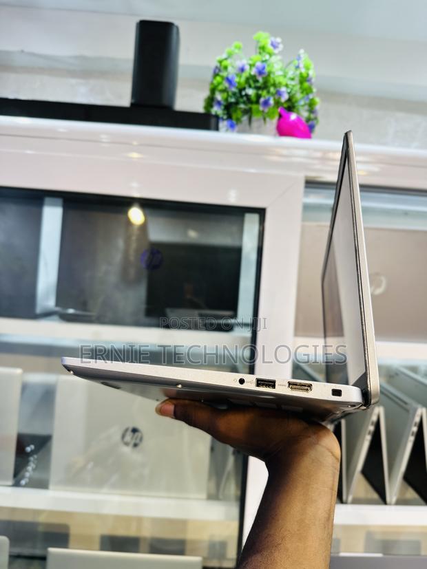 Laptop Dell Latitude 5450 16GB Intel Core Ultra 5 SSD 512GB photo 2