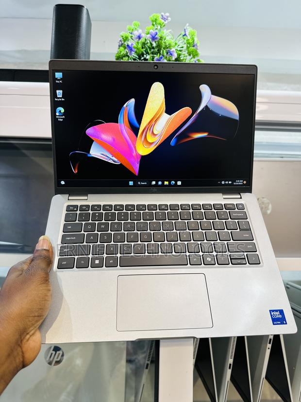 Laptop Dell Latitude 5450 16GB Intel Core Ultra 5 SSD 512GB