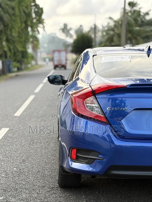 Honda Civic Touring Sedan 2018 Blue