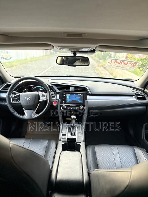 Honda Civic Touring Sedan 2018 Blue