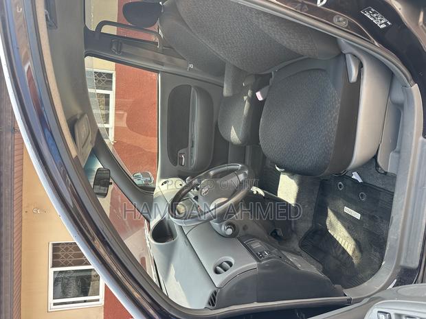 Toyota Sienta 1.5 AWD 2012 Purple