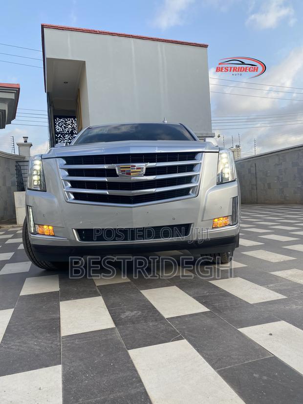 Cadillac Escalade 2018 Gray