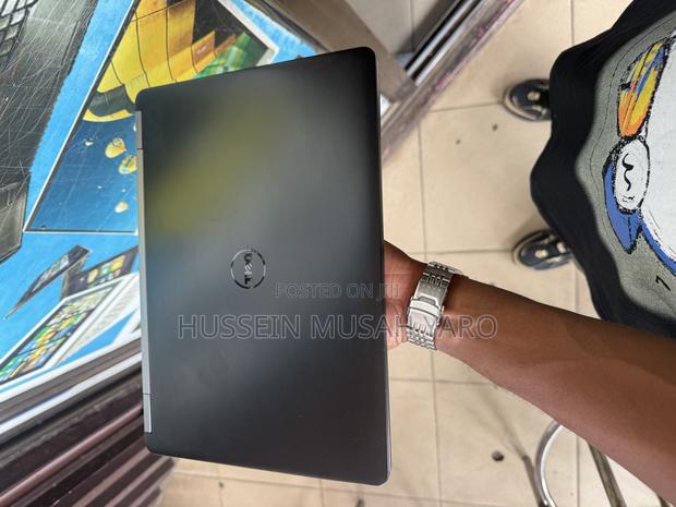 Laptop Dell Latitude 12 E5270 8GB Intel Core i5 SSD 256GB · Photo 4