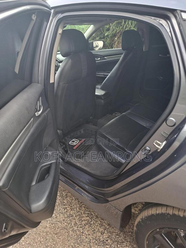 Honda Civic LX Sedan 2020 Gray