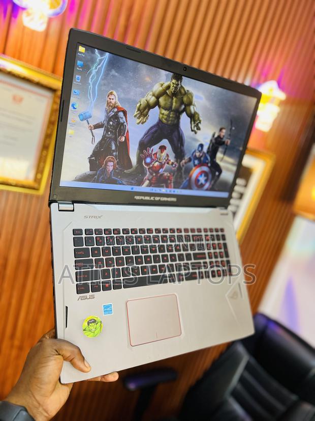Laptop Asus ROG Strix GL703 16GB Intel Core I7 SSD 512GB photo 4