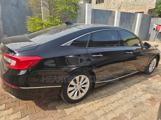 Honda Accord 2019 Black