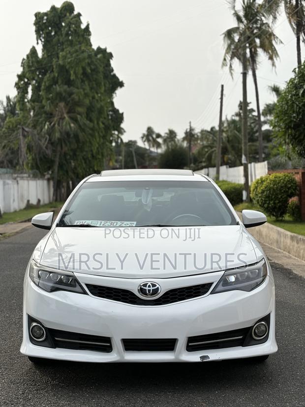 Toyota Camry 2014 White